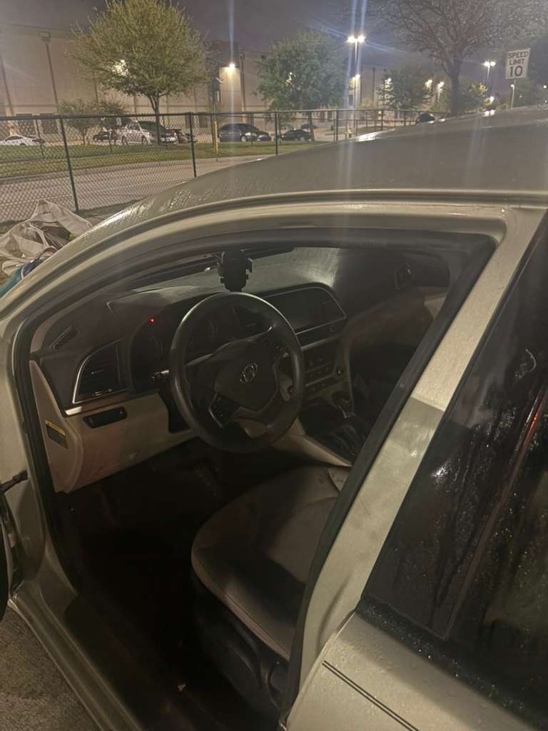 vehicle trunk lockout service shown in a real service photo