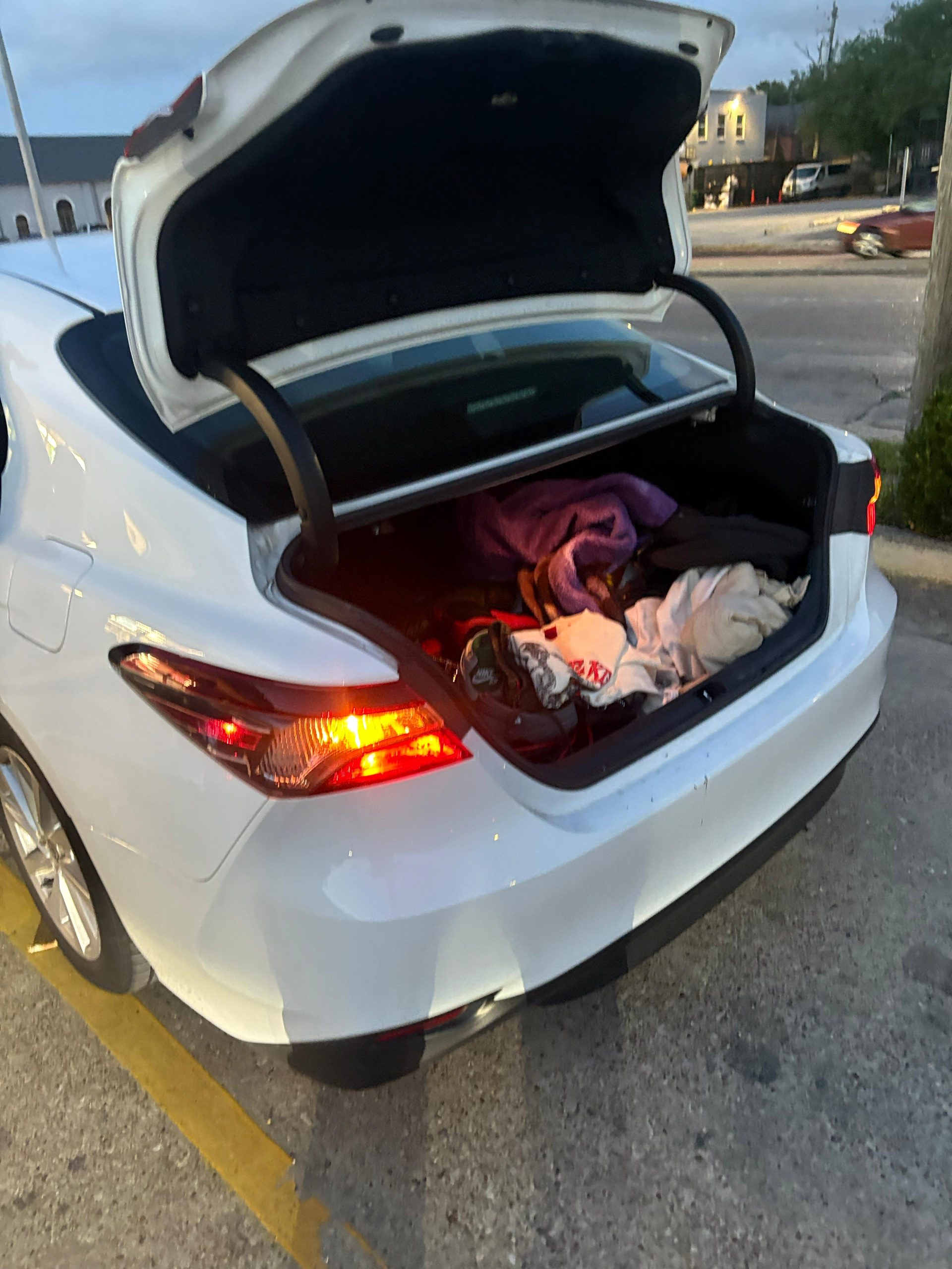 Open car trunk during a trunk lockout service call