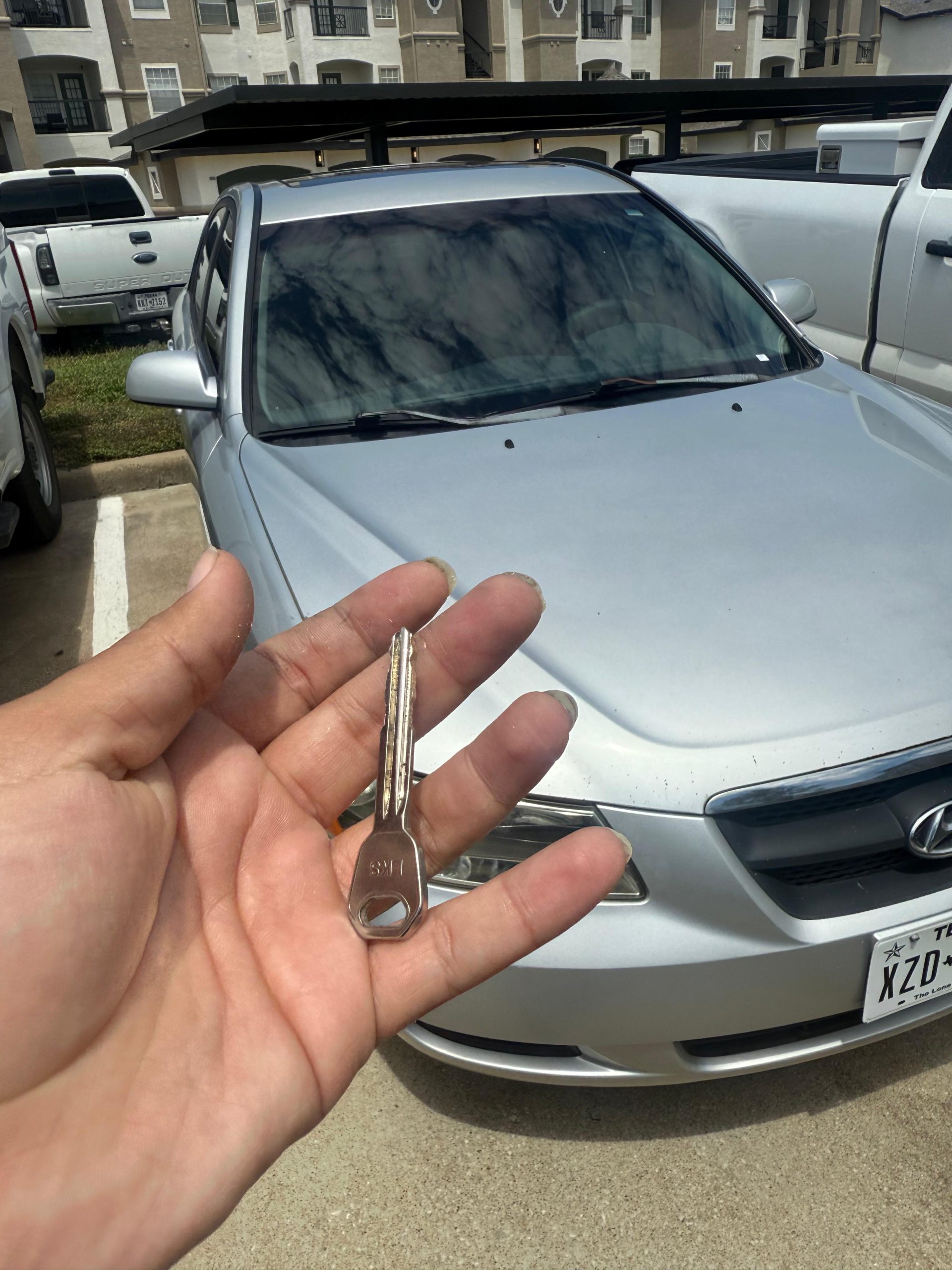 vehicle key service shown in a real service photo